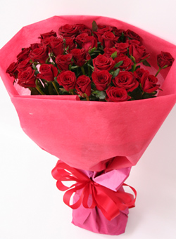 50本の赤いバラの花束
