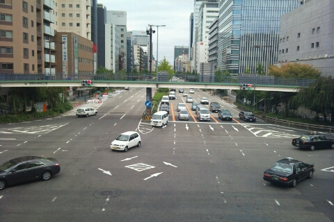 名古屋市中区丸の内・日銀交差点の歩道橋