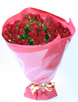 還暦祝いの花束/60本の赤いバラの花束