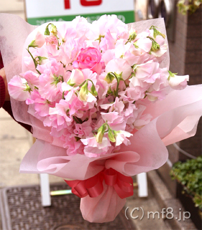 春限定 スイトピーとバラの花束花束 名古屋市中区の花屋 丸の内フローラ